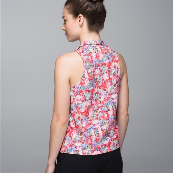 NWOT Lululemon Floral Top - Picture 2 of 4